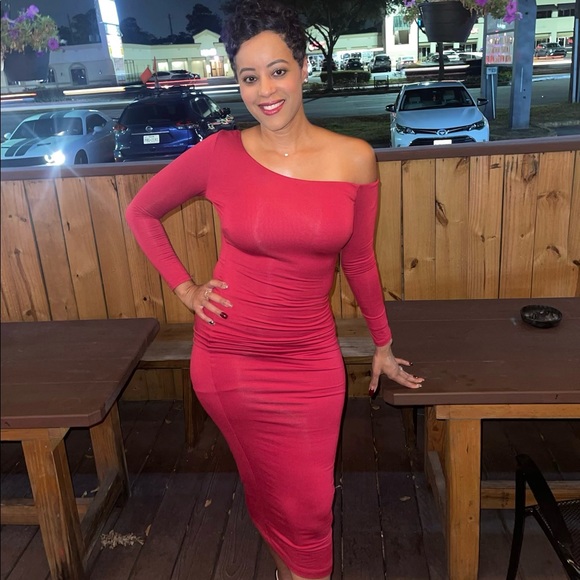 JLUXLABEL RED SERENE ONE SHOULDER DRESS. Worn once. - Picture 3 of 4